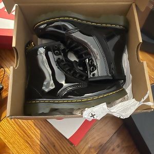 Brand new never worn size 10